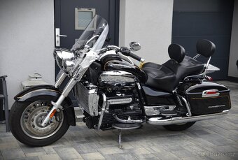 Triumph Rocket III Touring - 2