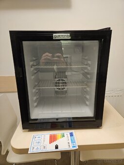 Prosklená lednice guzzanti GZ-48G - 2