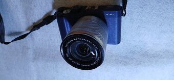 Fujifilm X-A1 a Fujinon XC 16-50mm 1:3.5-5.6 OIS - 2