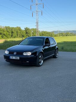 Golf 4 - 2