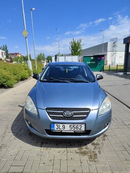 Kia ceed 1.6crdi 84kw - 2