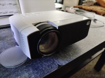 Led projektor Apeman LC 350 - 2