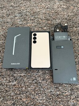 Samsung Galaxy S25 12GB/256GB S931B Pinkgold. Rozbaleno - 2