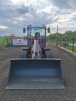 Prodám nakládač Hitachi ZW95-6V - 2