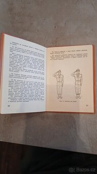 Kniha príručka v češtine Cvičební řád požárníků 1970 - 2