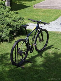 SPECIALIZED ROCKHOPPER - 2