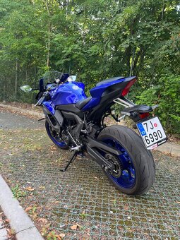Yamaha R7 2022 - 2