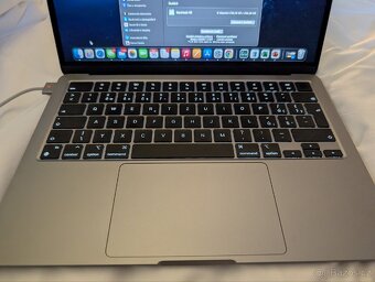 Macbook Air 13.6 M3 Space Gray 16/512GB - 2