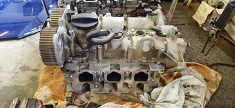 Hlava motoru 1.0tsi škoda,wv,seat,audi 04C 103 404 - 2