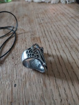 Prsten s lebkou a přívěsek draka - 2