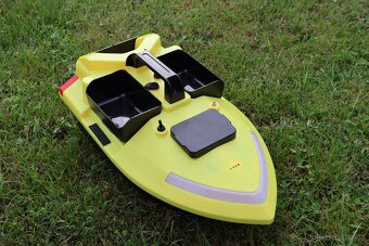 Rybářská ZAVÁŽECÍ loďka s GPS | ČESKÝ NÁVOD | SILNÁ Baterie - 2