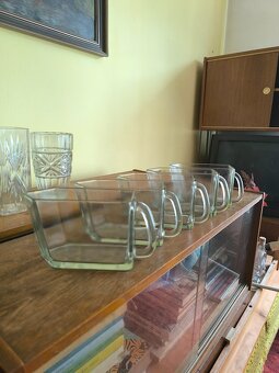 Sklo zásobníky do kuch. linky na sůl, cukr apod.-retro - 2