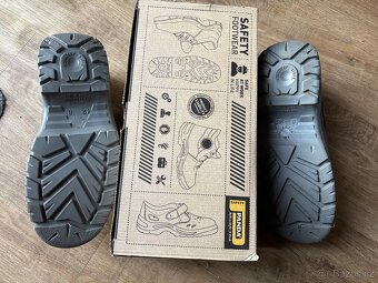 Pánská pracovní obuv Auge S1P vel 42 - 2