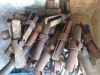 Lešenářské žabky, sponky - 2