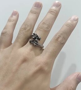 Prsten v podobě draka - 2