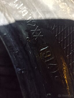 Zimní pneu 225/50/17 - 2