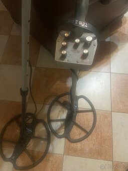 Detektor kovu TESORO TEJON - 2