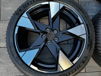 Originál alu kola Volvo EX30 5x108 R20 zimní nová - 2