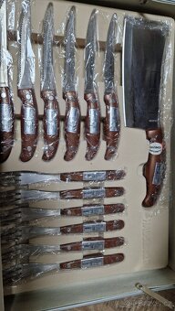 Sada steakových příborů a nožů v kufříku - 2