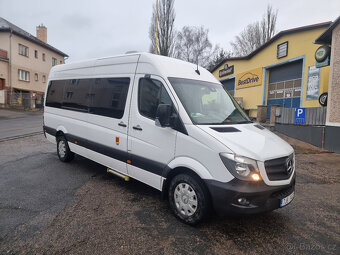 Mercedes Sprinter bus - 2
