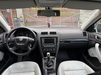 Octavia 2fl Laurin Klement - 2