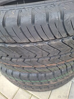 D03PLD 225/55 R17C Dunlop Econodrive - 2