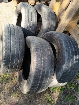 Pneu 235/65 R 16C - 2