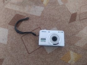 E9_Digitální fotoaparát Nikon Coolpix L25 - 2