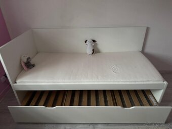 Postel ikea - 2