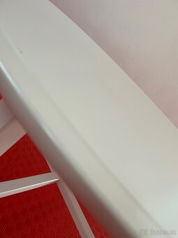 Stolek kulatý IKEA Kragsta - 2