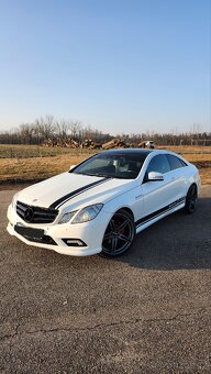 Mercedes Benz E350CDI Coupe - 2