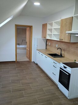Pronájem 3+kk Mírové Náměstí, Netolice - 2