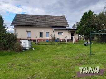 Rodinný dům v obci Chotěvice, okr. Trutnov, ev.č. 00216 - 2