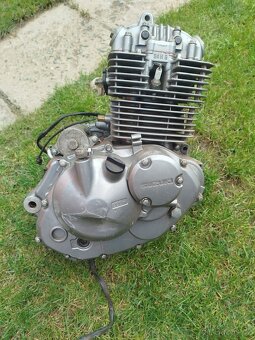Suzuki dr 125 sm - 2