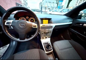 Opel Astra H GTC 2.0 16V Turbo Sport - 2
