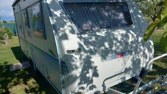 Prodám karavan Adria 2004, 5 osob - 2