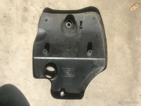 P-Kryt motoru plastový VW Golf 4 TDI - 2