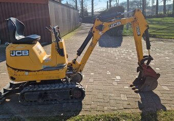 Pasové minirypadlo JCB 8008 - 2
