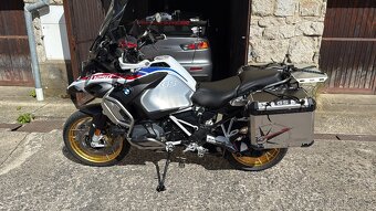 BMW gs1250 adventure - 2