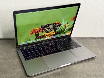 MacBook Pro 13'' 2016 / i5 / 8GB / 256GB SSD / Space Gray - 2