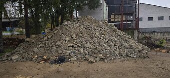 betonová suť - 2