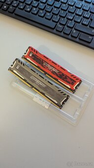 Paměti RAM DDR4 2x8 GB tj. 16GB 2400mhz cl16 - 2