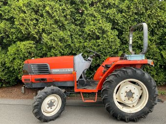 TRAKTOR KUBOTA - 2