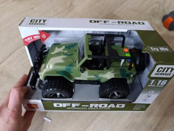 Jeep vojenský na baterie NOVÝ - 2