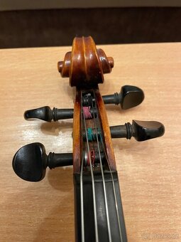Housle 4/4 - 2