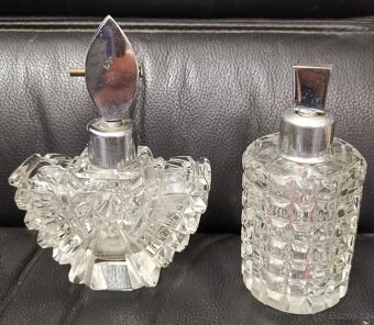 Bohemian Czech Art Deco Glass broušený flakon na parfém - 2