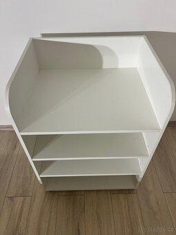 Přebalovací pult - 2