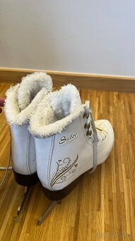 Lední brusle Sulov vel.35 - 2