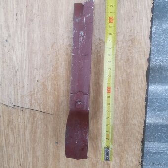 prodám kovové objímky - 2