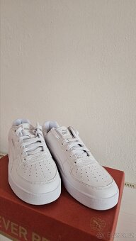 Nové bílé tenisky Puma - 2